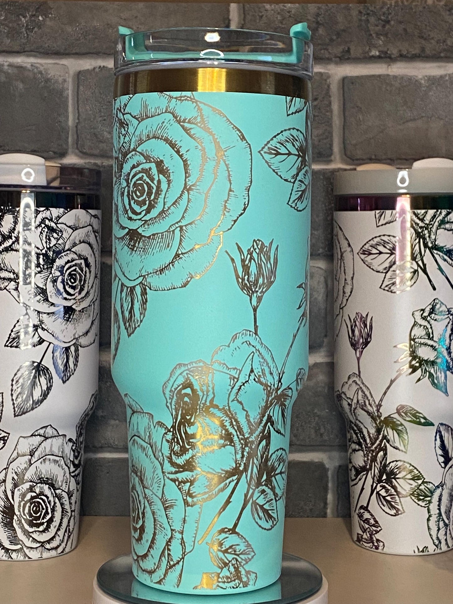 Roses Laser Engraved Tumbler - Custom Floral Drinkware - Perfect Gift for Garden Lovers, Birthdays, and Special Occasions