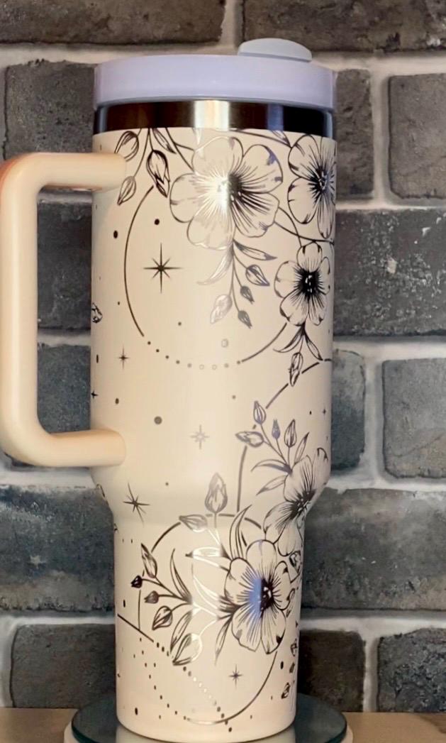 Boho Floral Laser Engraved Tumbler - Custom Floral Drinkware - Perfect Gift for Flower Lovers, Birthdays, and Special Occasions